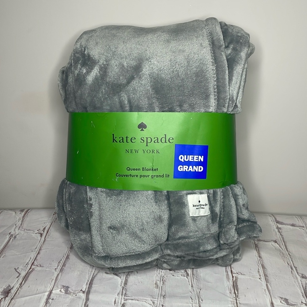 Kate Spade Queen Sized Soft Fleece Blanket
